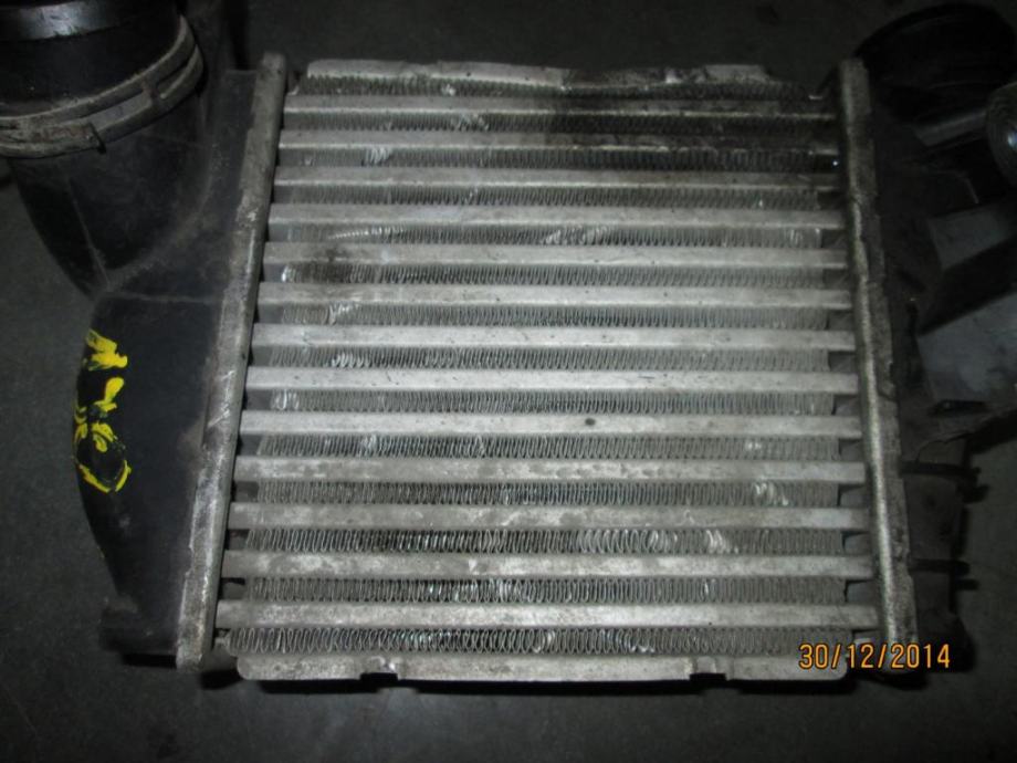 Intercooler Vw Golf 4 1J0 TDI interkuler je u vrlo dobrom stanju kao