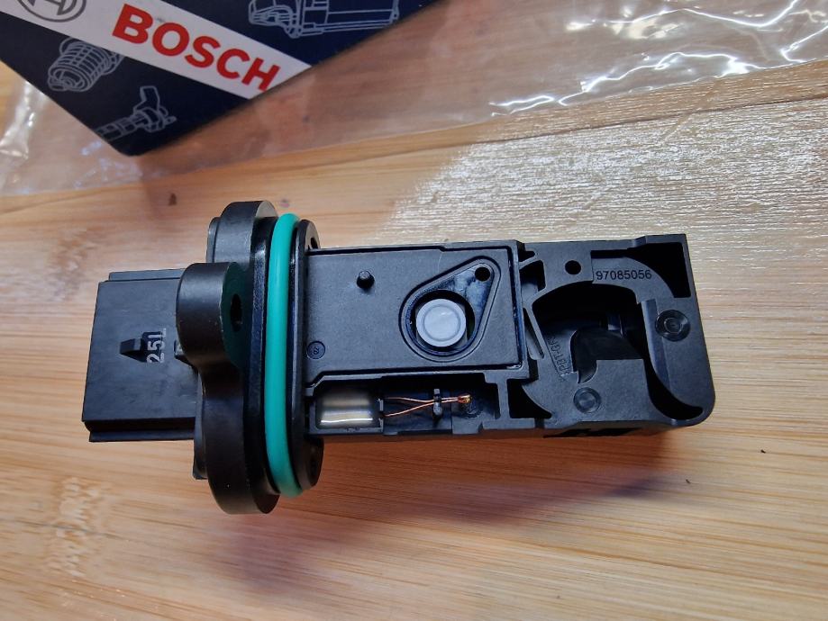 Misuratore Massa Aria Bosch 0280218433 - Ricambio Di Alta Precisione Per Vari Veicoli
