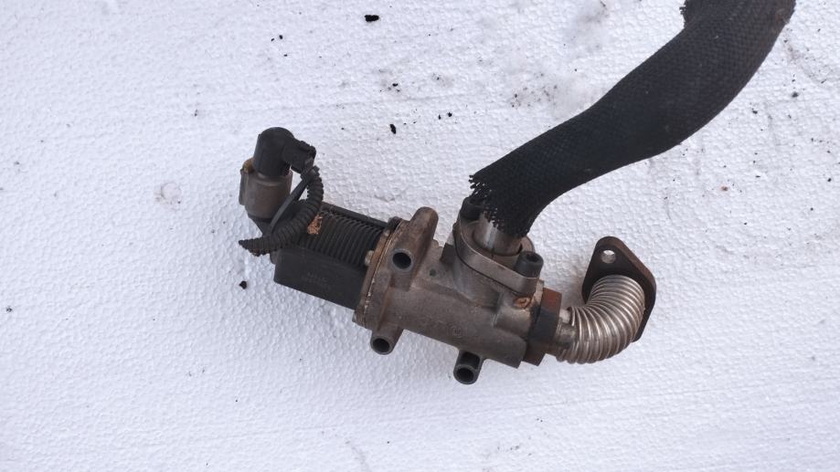 Opel Astra H J Zafira C Meriva B 1 . 7 Cdti Air Pipe 13223597