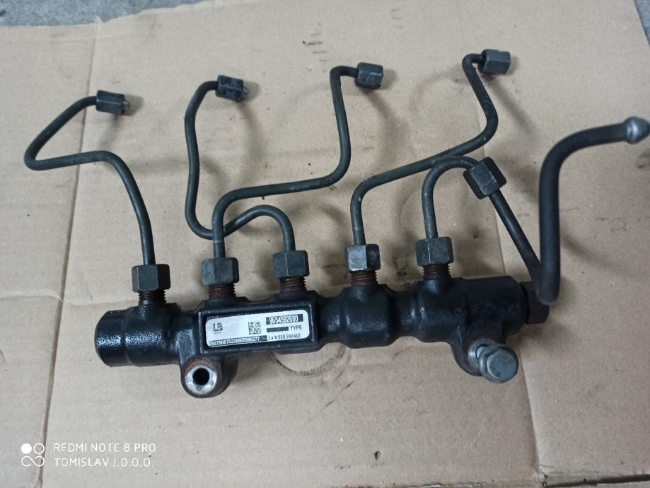 2x Complete Front Shock Absorber Strut Kit For Peugeot 206 (1.1, 1.4, 1.4HDI, 1.6), GH-Parts