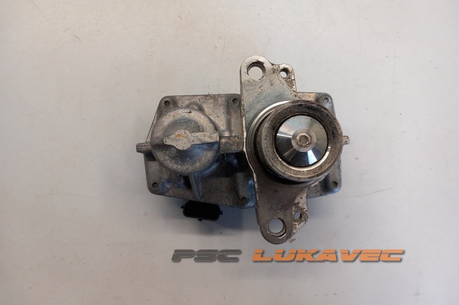 RENAULT TRAFIC EGR VENTIL 1.6 DCI 147109816R