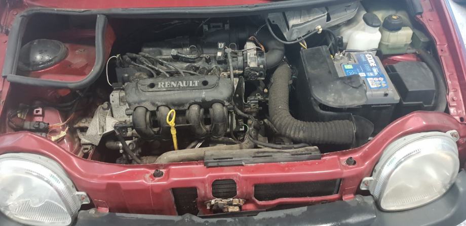 Renault Twingo 1.2 8v ISKLJUČIVO ZA DIJELOVE