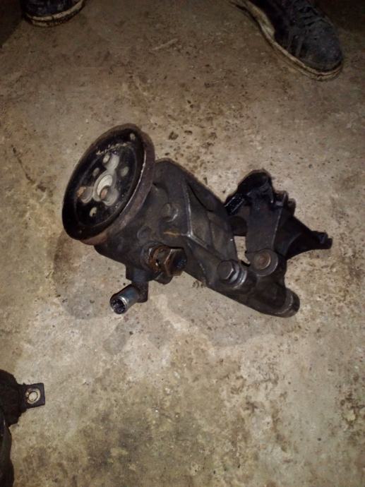 Servo pumpa golf 2,3, vento, passat