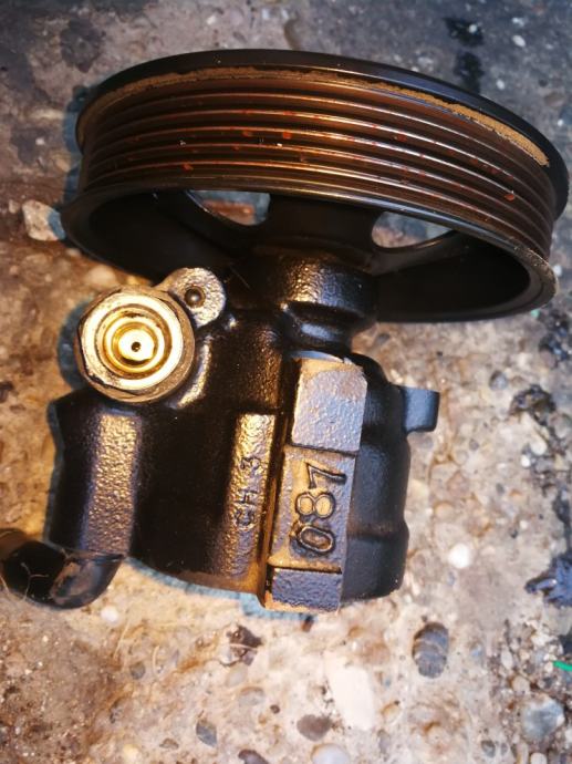 Servo pumpa Opel Astra F