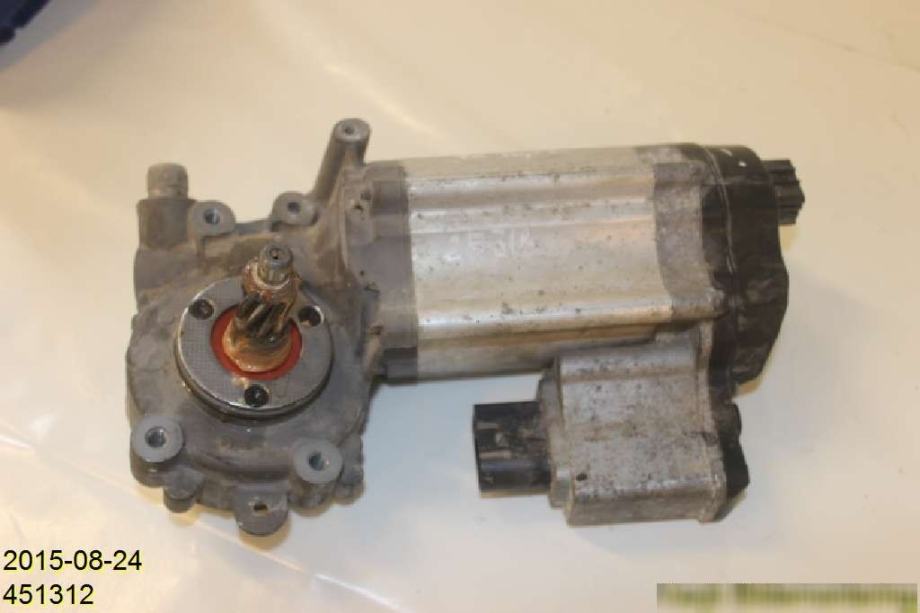 SERVO PUMPA VW GOLF V