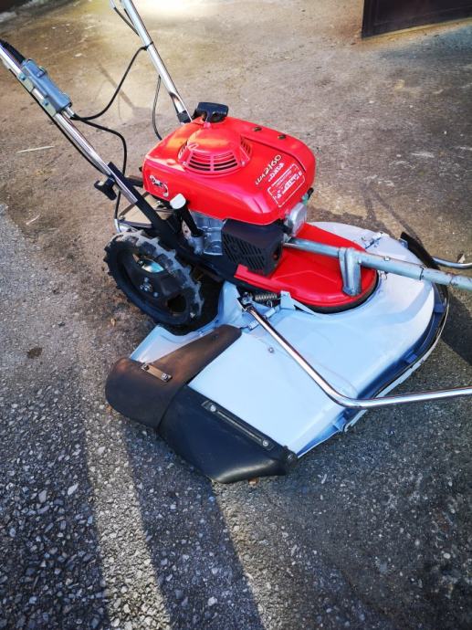 Honda um 4
