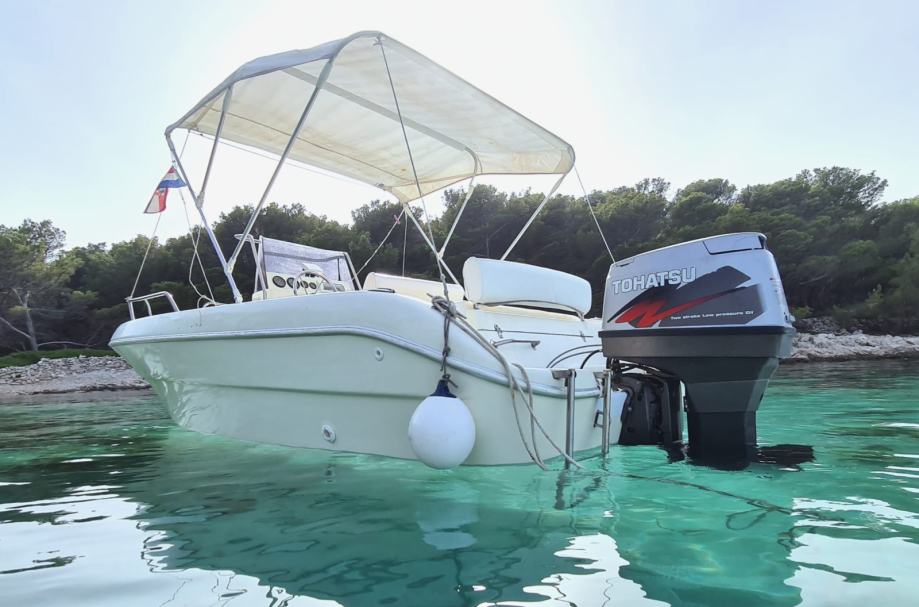 Fisher 17, Tohatsu 90 TLDI 160 sati. lokacija Murter Zagreb SNIŽENO