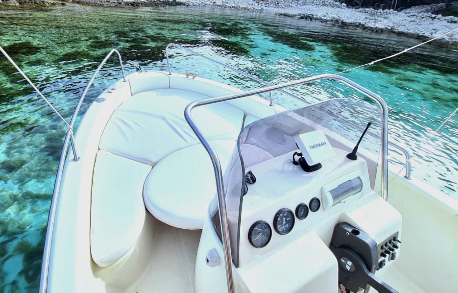 Fisher 17, Tohatsu 90 TLDI 160 sati. lokacija Murter Zagreb SNIŽENO