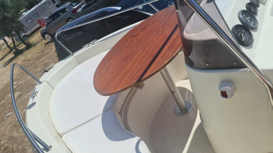 Fisher 17, Tohatsu 90 TLDI 160 sati. lokacija Murter Zagreb SNIŽENO