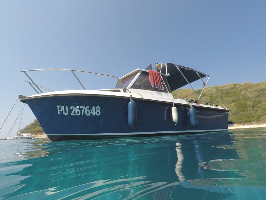 Ocqueteau 620 sa Mariner 75HP. Uređen, opremljen, spreman za sezonu.