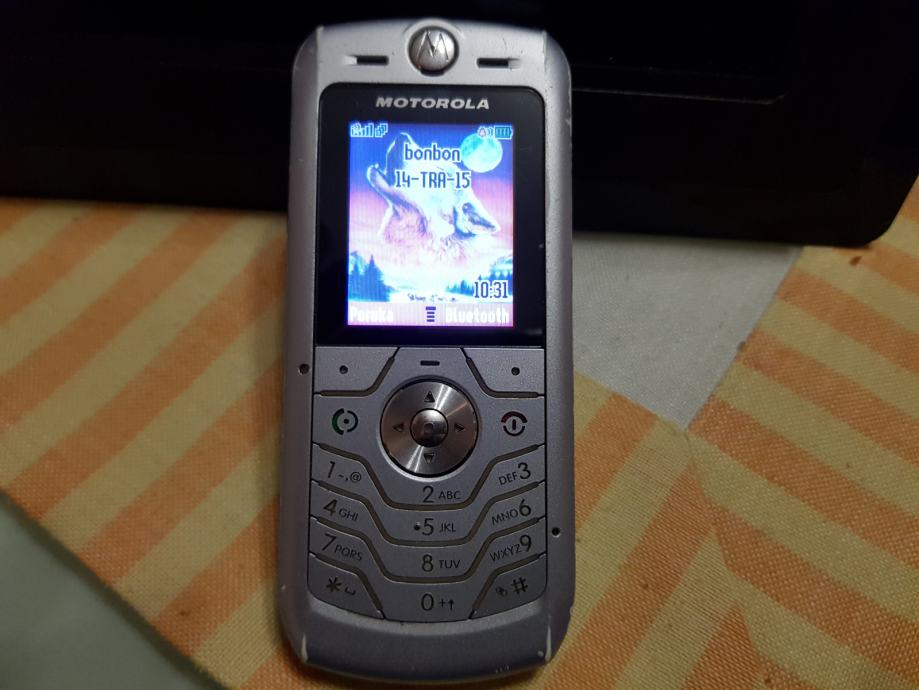 Motorola L6 odlično stanje na T-Mobile mrežu(097,098,099,SIM),Srebrni!