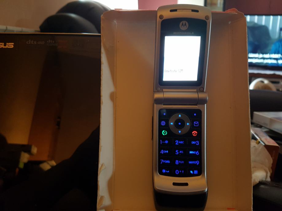 Motorola W377 dobro stanje na T-mobile mrežu 099,098,097 SIM kartica!!