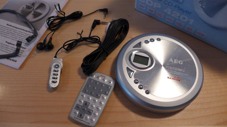 AEG CDP 4201 Portable CD/MP3/VCD Player with Remote Control Silver