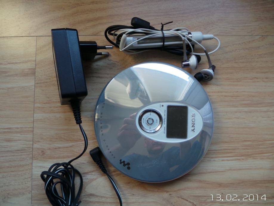 SONY D-NE800, prijenosni CD WALKMAN® ATRAC‎, mp3 player.