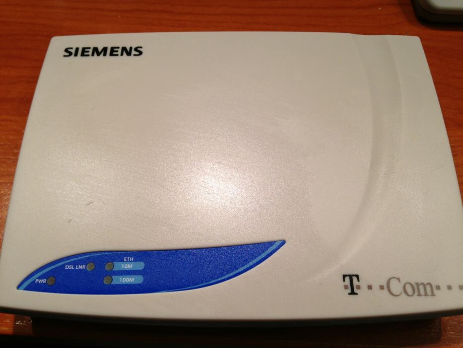 Siemens ADSL C-010-I modem   CNet 5 port Switch