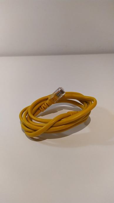 Mrežni UTP kabel (LAN), 1,5 m