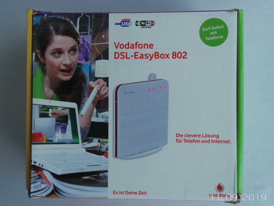 Vodafone EasyBox 802 DSL Router WLAN, u kutiji sa opremom.
