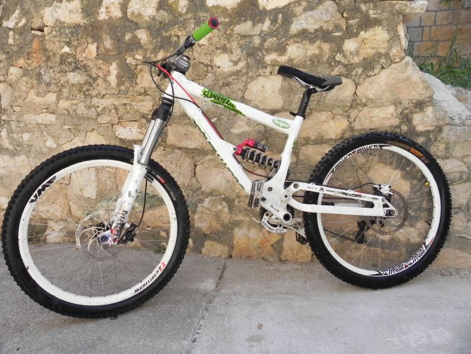 commencal supreme 2009