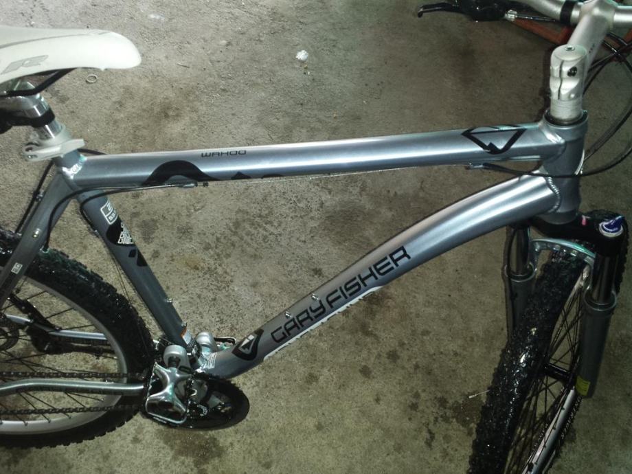 gary fisher genesis 2