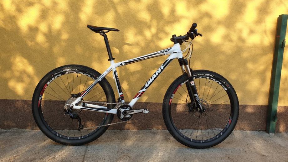 trek fx2 hybrid bike