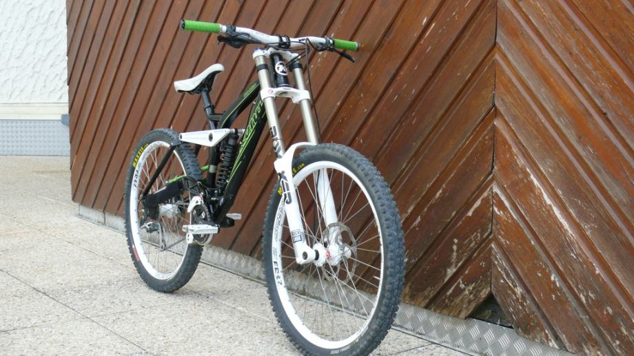 small downhill bike