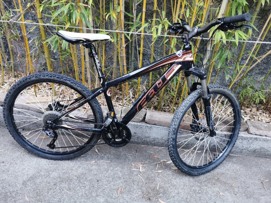 MTB Felt q720