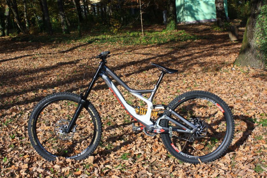 specialized demo 8 2