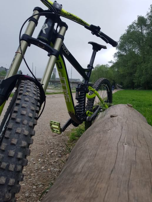 Prodajem Radon Swoop 210 Downhill