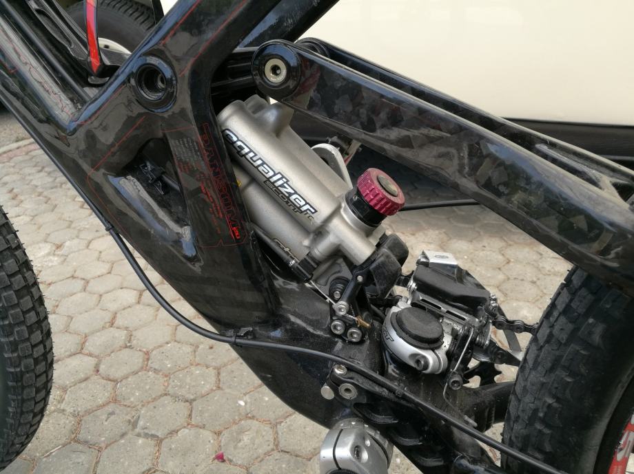 ducati scrambler sixty2 cafe racer