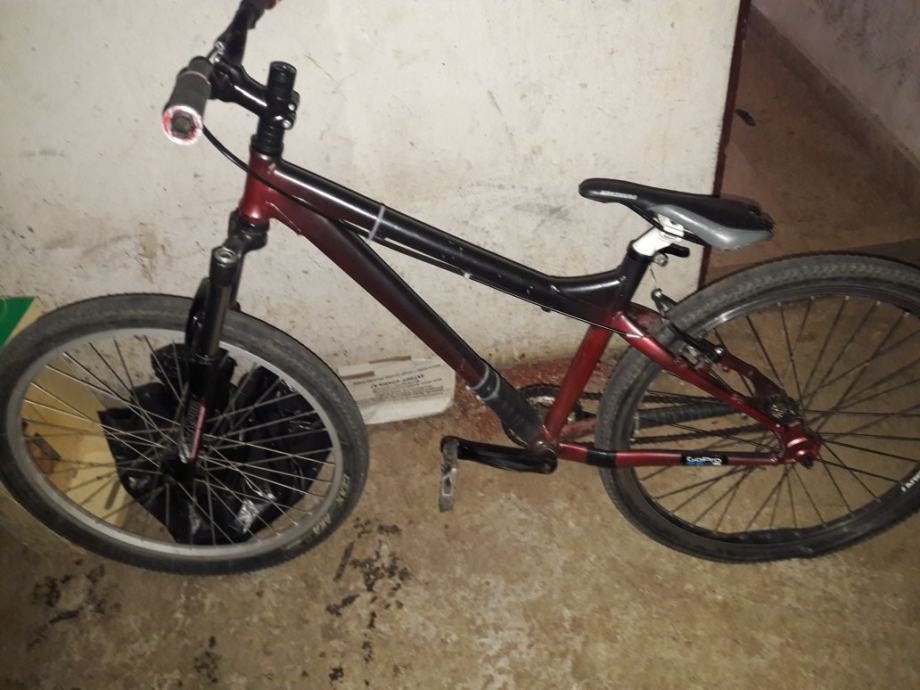 custom-dirr-jump-bike