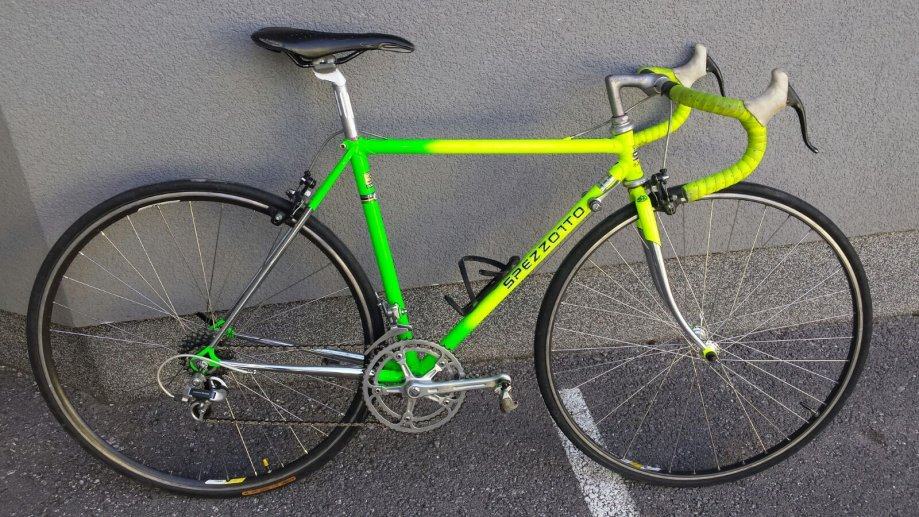 Talijanski cestovni bicikl Spezzotto