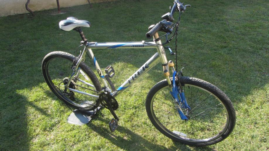 trek 4100 blue book