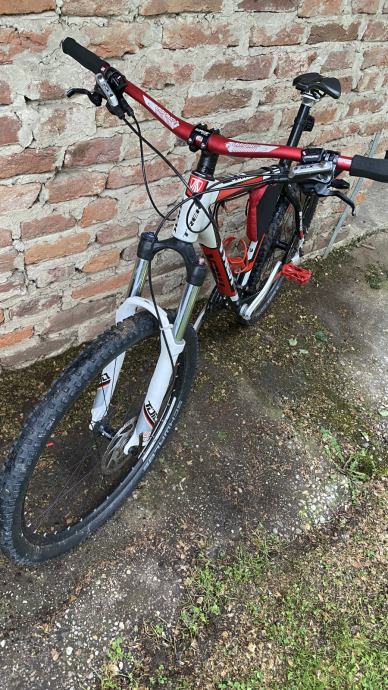 Trek 6900