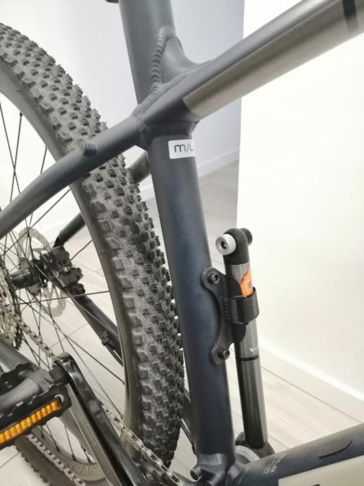 Trek XCaliber 9 2021, Rama M/L, racun bicikla kao nova