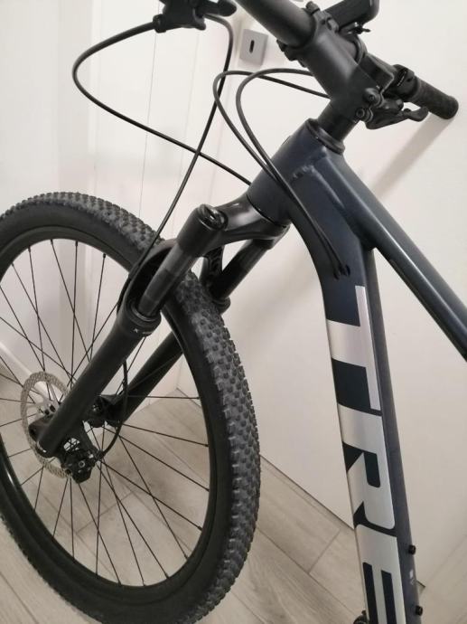 Trek XCaliber 9 2021, Rama M/L, racun bicikla kao nova