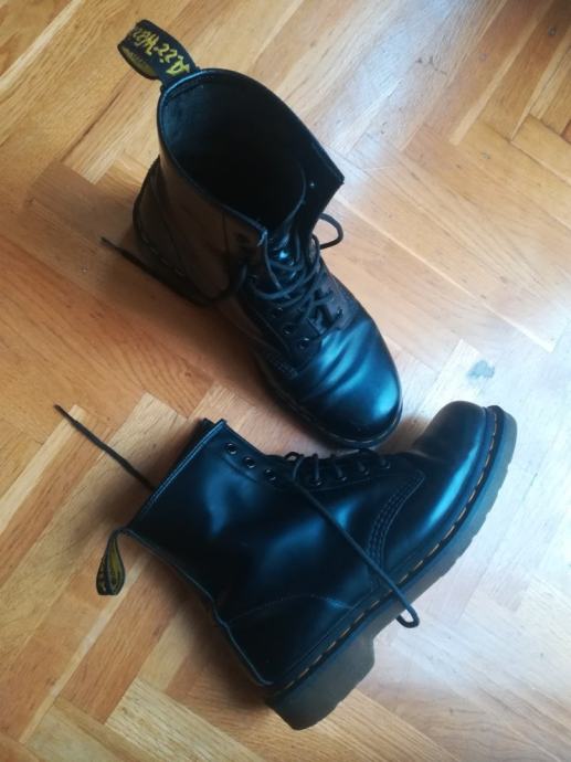 cizme dr martens