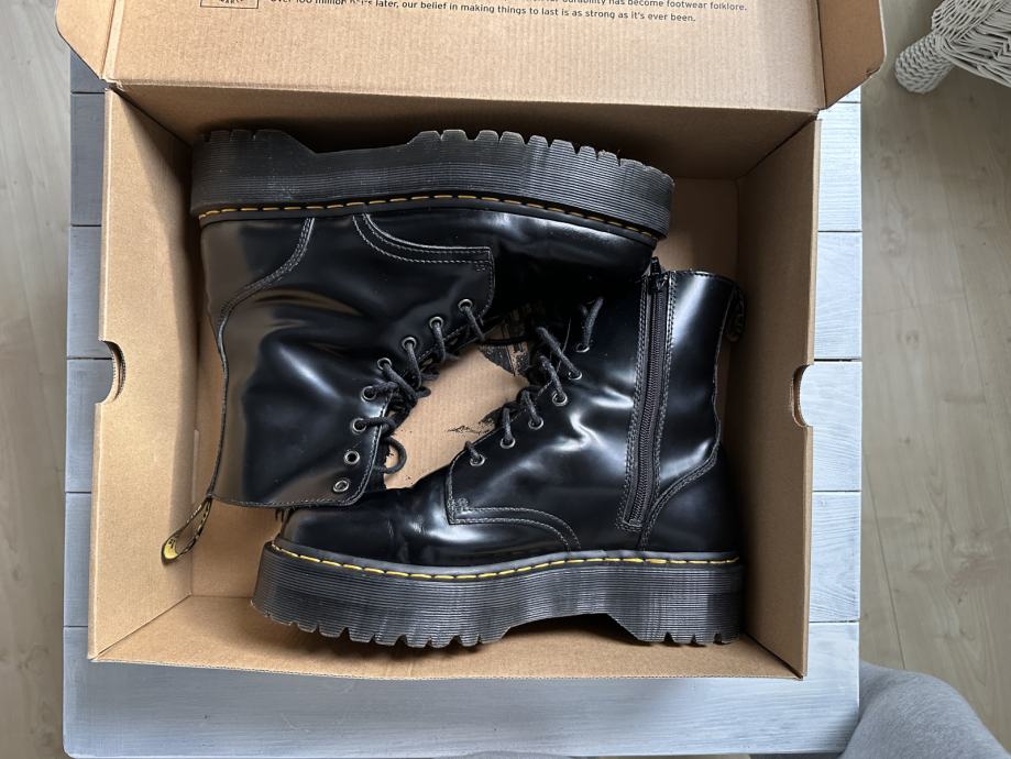 cizme dr martens