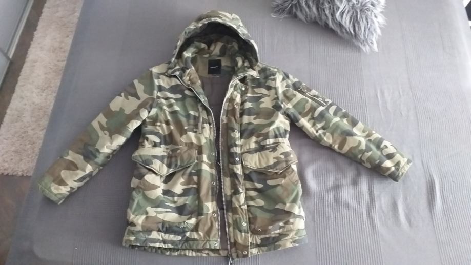 Muška maskirna jakna Pull & Bear XLXXL