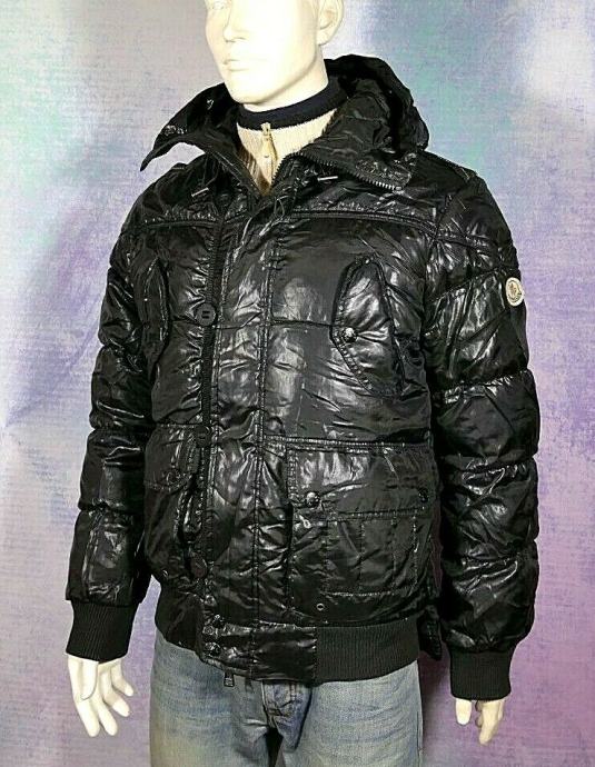 MONCLER Jakna,original,s perjem,crna 