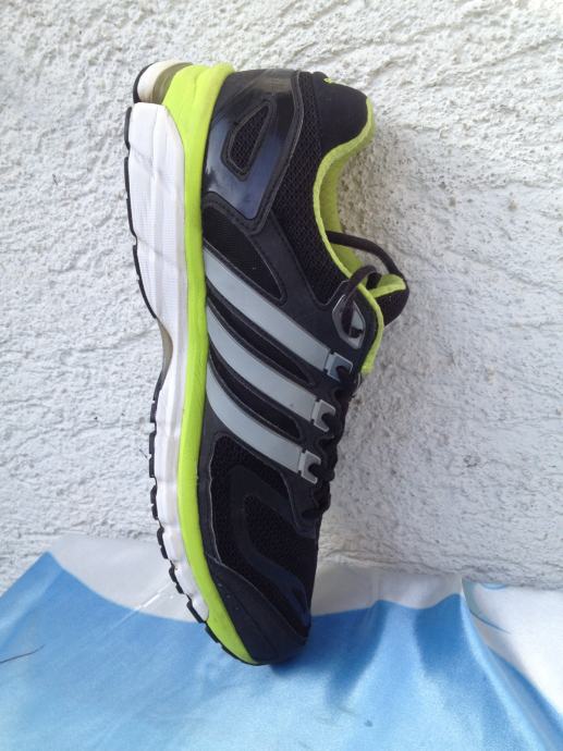 adidas cushion response