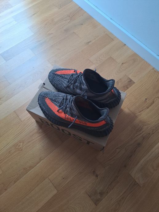 fake yeezy boost 350 v2 carbon