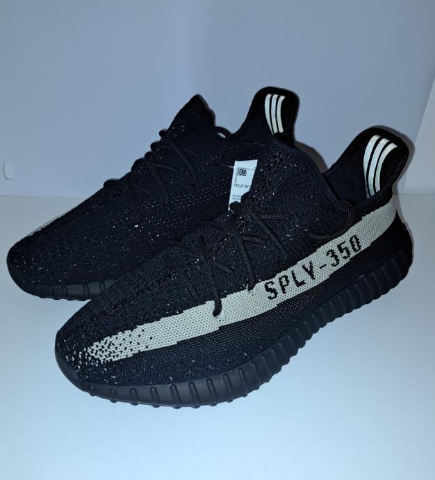 Adidas Yeezy Boost 350 V2 Oreo