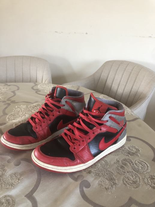 jordan 1 black and red 2019