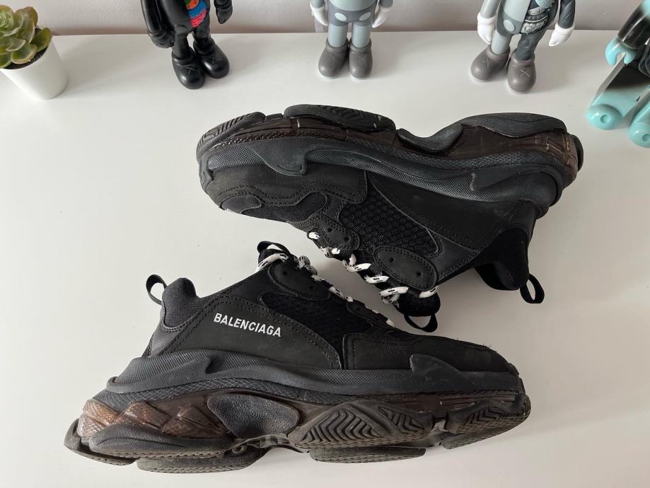 gumtree balenciaga triple s