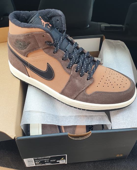 JORDAN 1 MID DARK CHOCOLATE