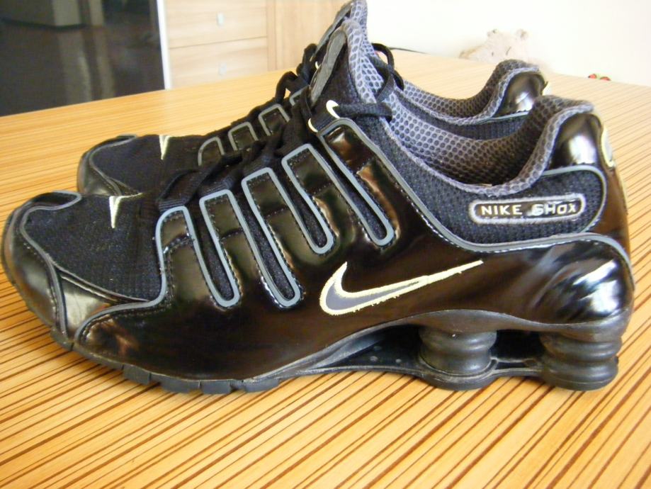 nike shox bmw