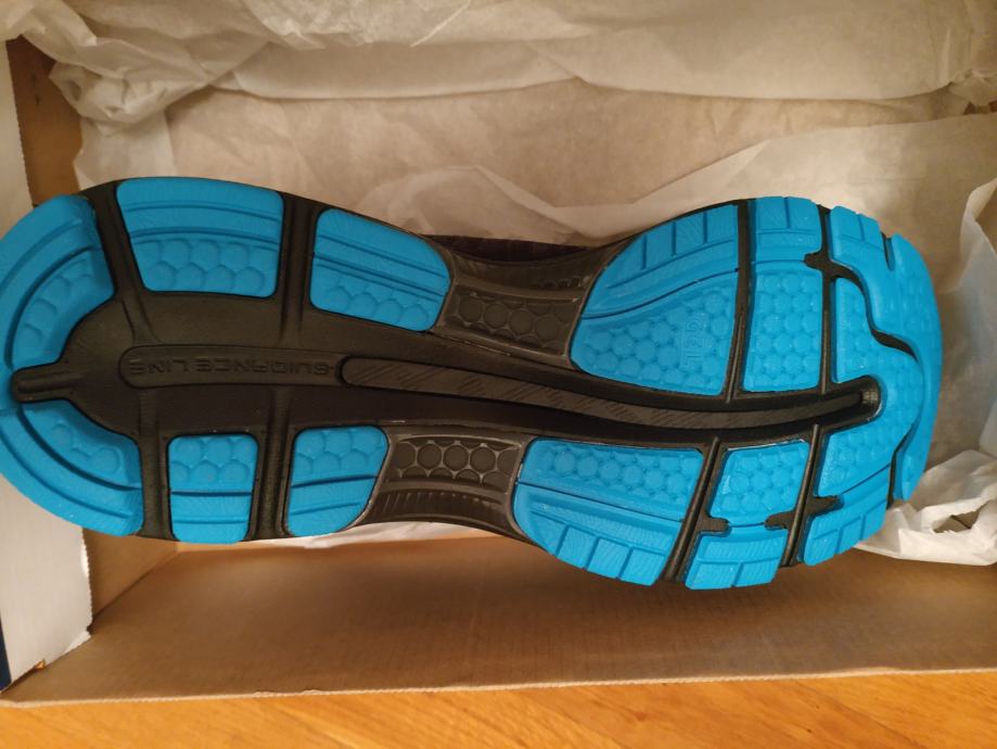 asics nimbus 20 lite