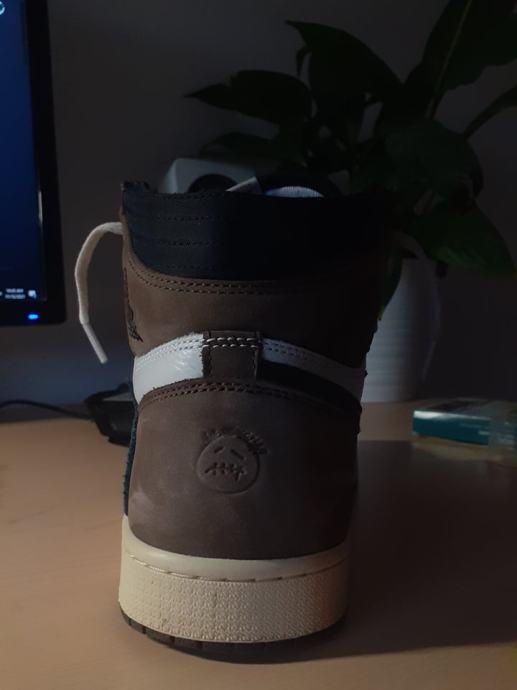 Travis Scott OG High (Dark Mocha) Stockx 100 AuthenticKorištene 1mj.