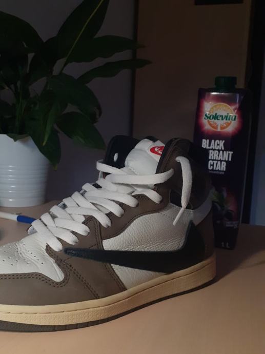 Travis Scott OG High (Dark Mocha) Stockx 100 AuthenticKorištene 1mj.