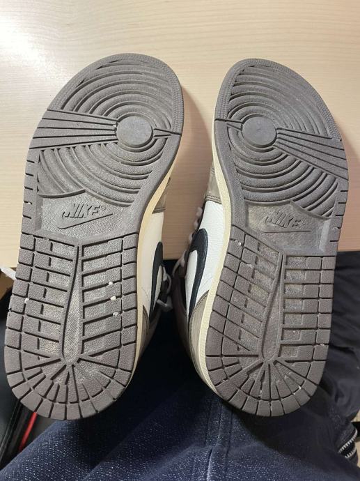 Travis Scott OG High (Dark Mocha) Stockx 100 AuthenticKorištene 1mj.